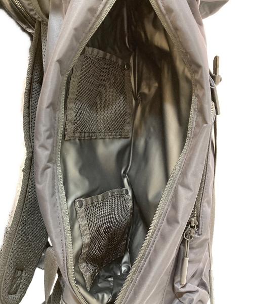 UNDERTHESUN（アンダーザサン）UNDERTHESUN (アンダーザサン) 2P Flap Backpack ブラックの古着・服飾アイテム