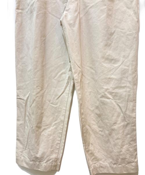 休日と詩（キュウジツトウタ）休日と詩 (キュウジツトウタ) サンサンサロペット ベージュ サイズ:FREEの古着・服飾アイテム