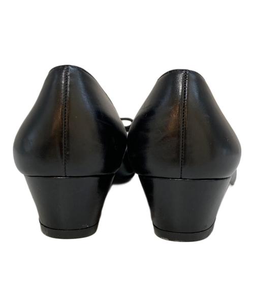 Salvatore Ferragamo（サルヴァトーレ フェラガモ）Salvatore Ferragamo (サルヴァトーレ フェラガモ) ヴァラリボンヒールパンプス ブラック サイズ:7の古着・服飾アイテム