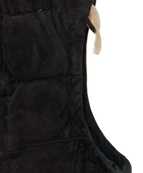 EMMETI（エンメティ）EMMETI (エンメティ) ゴートレザーダウンベスト　701040 ブラック サイズ:46の古着・服飾アイテム