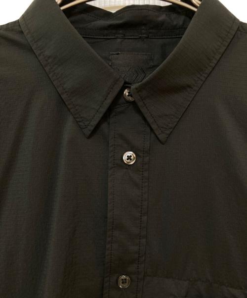 DAIWA PIER39（ダイワ ピア39）DAIWA PIER39 (ダイワ ピア39) TECH TRAVEL SHIRT ブラック サイズ:XLの古着・服飾アイテム