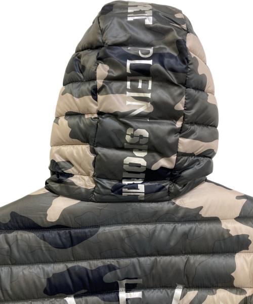PLEIN SPORT（プレインスポーツ）PLEIN SPORT (プレインスポーツ) カモ柄ダウンジャケット グレー サイズ:48の古着・服飾アイテム