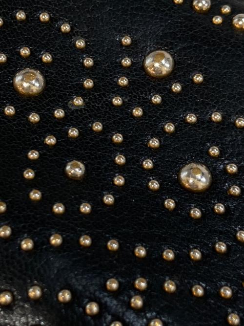 MIU MIU（ミュウミュウ）MIU MIU (ミュウミュウ) スタッズ長財布 ブラックの古着・服飾アイテム