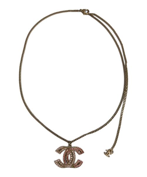 CHANEL（シャネル）CHANEL (シャネル) ココマークネックレス ゴールド×ピンクの古着・服飾アイテム