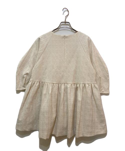 BEARDSLEY（ビアズリー）BEARDSLEY (ビアズリー) ギャザー切替プルオーバーブラウス　BEZ5032204A0002 ホワイト サイズ:Freeの古着・服飾アイテム