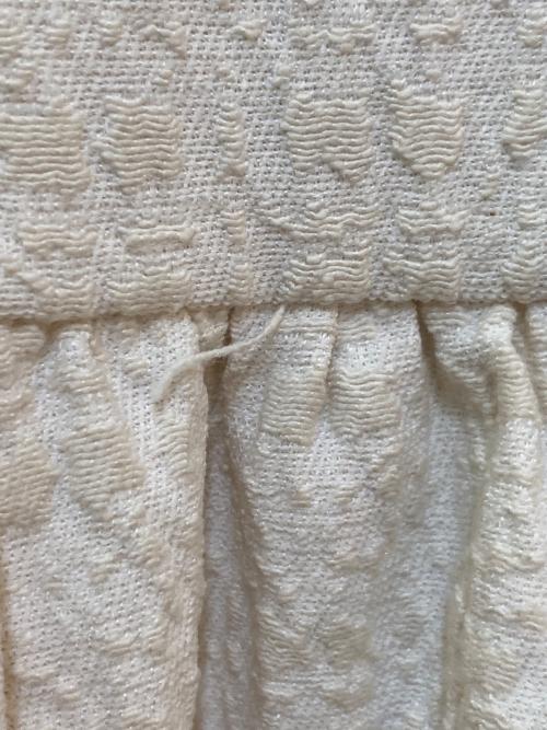 BEARDSLEY（ビアズリー）BEARDSLEY (ビアズリー) ギャザー切替プルオーバーブラウス　BEZ5032204A0002 ホワイト サイズ:Freeの古着・服飾アイテム