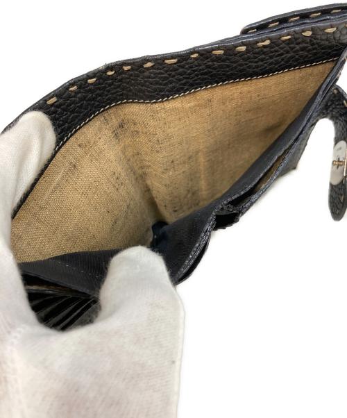 FENDI（フェンディ）FENDI (フェンディ) ローマンレザー折り畳み財布 ブラックの古着・服飾アイテム