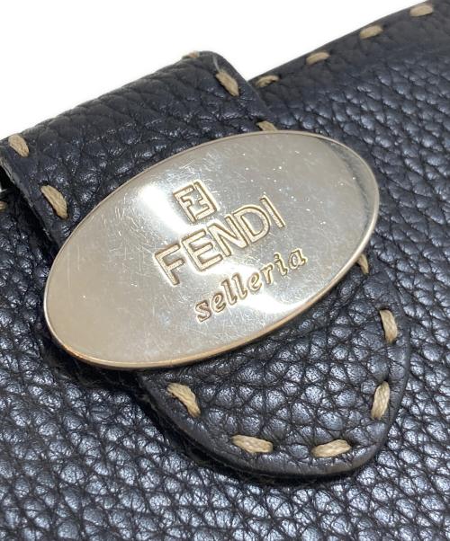 FENDI（フェンディ）FENDI (フェンディ) ローマンレザー折り畳み財布 ブラックの古着・服飾アイテム