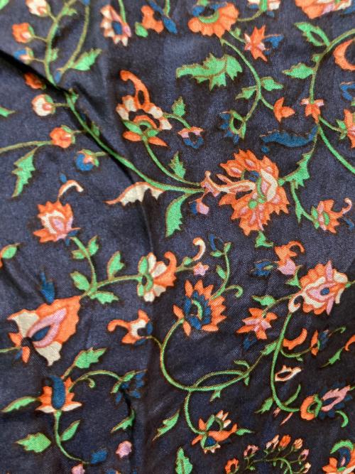 ne quittez pas（ヌキテパ）ne quittez pas (ヌキテパ) 総柄キャミソールワンピース ネイビー サイズ:不明(実寸をご参照下さい)の古着・服飾アイテム