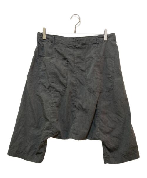 BLACK COMME des GARCONS（ブラックコムデギャルソン）BLACK COMME des GARCONS (ブラックコムデギャルソン) サルエルハーフパンツ　11-P024 グレー サイズ:Mの古着・服飾アイテム