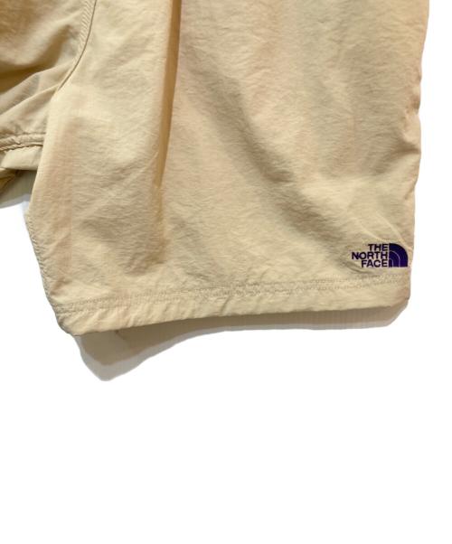 THE NORTHFACE PURPLELABEL（ザ・ノースフェイス パープルレーベル）THE NORTHFACE PURPLELABEL (ザ・ノースフェイス パープルレーベル) BEAMS (ビームス) 別注 Nylon Logo Shorts ベージュ サイズ:32の古着・服飾アイテム