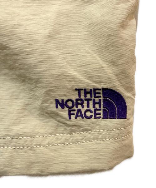THE NORTHFACE PURPLELABEL（ザ・ノースフェイス パープルレーベル）THE NORTHFACE PURPLELABEL (ザ・ノースフェイス パープルレーベル) BEAMS (ビームス) 別注 Nylon Logo Shorts ベージュ サイズ:32の古着・服飾アイテム