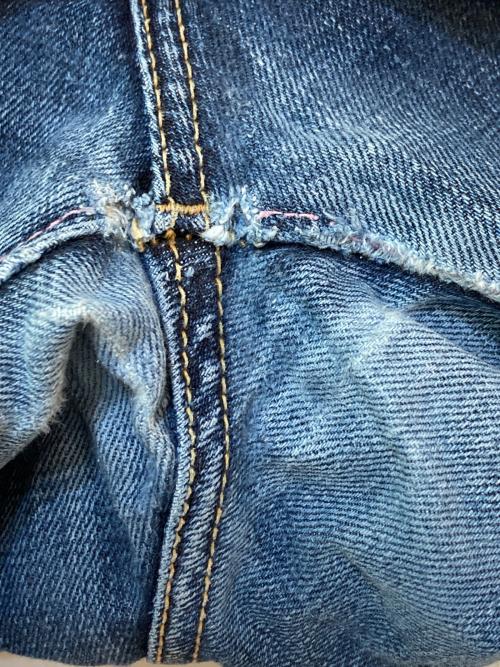 MOMOTARO JEANS（桃太郎ジーンズ）MOMOTARO JEANS (桃太郎ジーンズ) セルビッチデニムパンツ インディゴ サイズ:-の古着・服飾アイテム