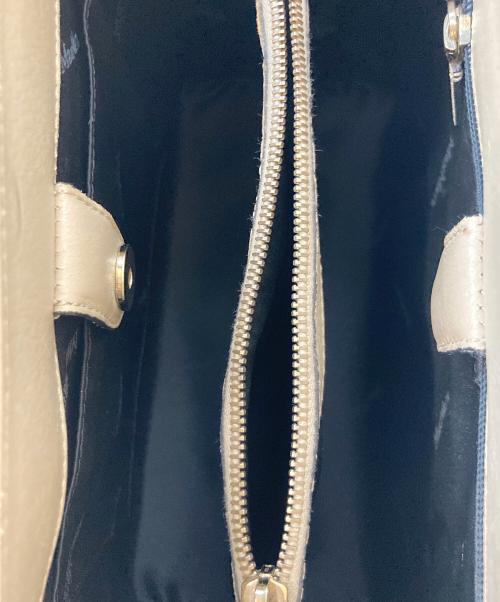 MaxMara（マックスマーラ）MaxMara (マックスマーラ) バイカラーレザートートバッグ ベージュの古着・服飾アイテム