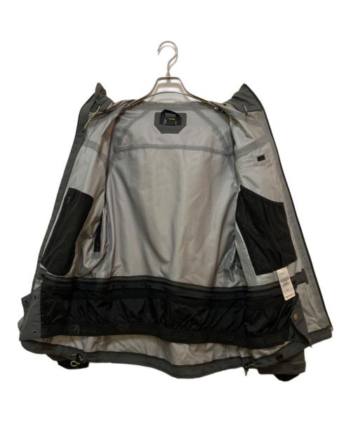 MOUNTAIN HARD WEAR（マウンテンハードウェア）MOUNTAIN HARD WEAR (マウンテンハードウェア) マウンテンパーカー グレー サイズ:Mの古着・服飾アイテム