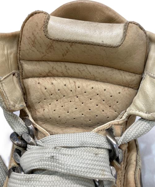 Maison Martin Margiela（メゾンマルタンマルジェラ）Maison Martin Margiela (メゾンマルタンマルジェラ) チェーンハイカットクラシック ベージュ サイズ:不明(実寸をご参照下さい)の古着・服飾アイテム