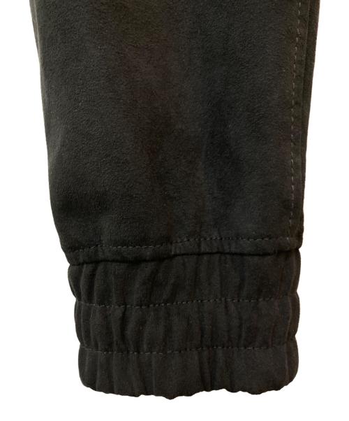 STONE ISLAND（ストーンアイランド）STONE ISLAND (ストーンアイランド) GHOST PIECE Alcantara Bomber Jacket　K1S154100027S00F2 ブラック サイズ:Mの古着・服飾アイテム