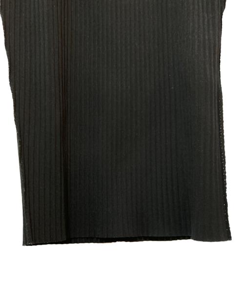 me ISSEY MIYAKE（ミーイッセイ ミヤケ）me ISSEY MIYAKE (ミーイッセイ ミヤケ) JUMP PLEATS PANTS　MI44KF377 ブラック サイズ:不明(実寸をご参照下さい)の古着・服飾アイテム