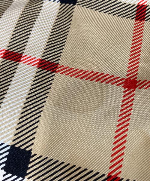 Burberry's（バーバリー）Burberry's (バーバリーズ) ノバチェックシルクストール ベージュの古着・服飾アイテム