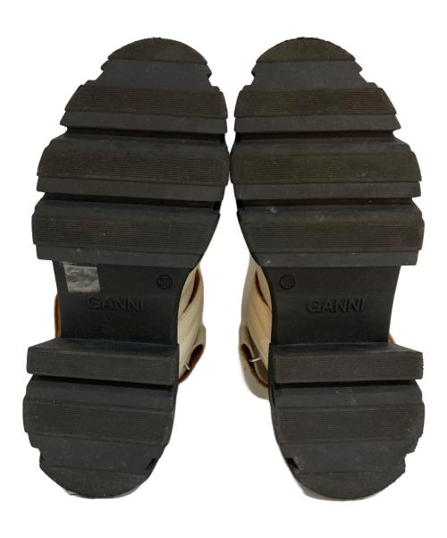 GANNI（ガニー）GANNI (ガニー) Mary Jane Ganni leather slingbacks S1659 ベージュ サイズ:38の古着・服飾アイテム