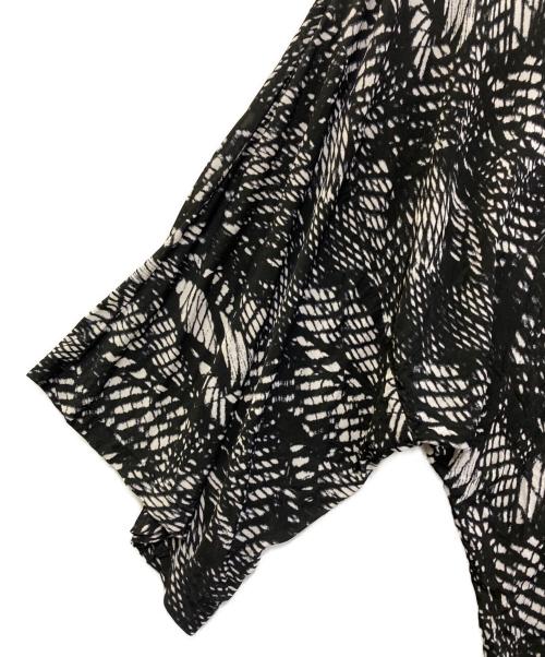 MM6 Maison Margiela（エムエムシックスメゾンマルジェラ）MM6 Maison Margiela (エムエムシックスメゾンマルジェラ) 総柄プリントワンピース　S32CT0572 ブラック サイズ:Mの古着・服飾アイテム