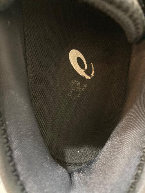 asics（アシックス）asics (アシックス) NULABEL CM1YOK42 (ニューレーベルシーエム1ワイ0ケイ42) GEL-QUANTUM 360 6 BLACK/BLACK 1203A031 ブラック サイズ:27.0の古着・服飾アイテム