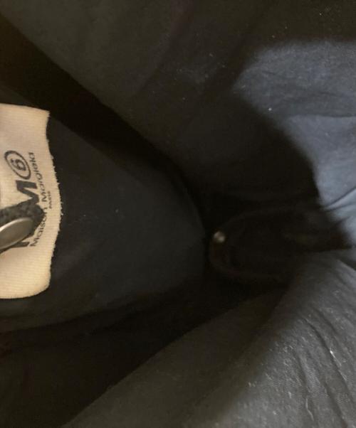 MM6 Maison Margiela（エムエムシックスメゾンマルジェラ）MM6 Maison Margiela (エムエムシックスメゾンマルジェラ) トライアングルメッシュトートバッグ　S54WD0005 ブラックの古着・服飾アイテム