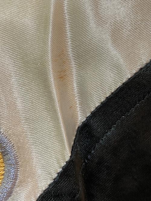 HOUSTON（ヒューストン）HOUSTON (ヒューストン) 中綿スカジャン ベージュ×ブラック サイズ:Mediumの古着・服飾アイテム