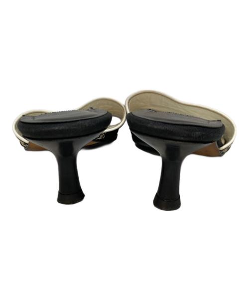 CHANEL（シャネル）CHANEL (シャネル) ロゴキャンバスサンダル ブラック サイズ:38 1/2の古着・服飾アイテム