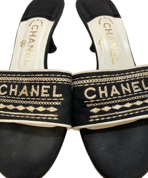 CHANEL（シャネル）CHANEL (シャネル) ロゴキャンバスサンダル ブラック サイズ:38 1/2の古着・服飾アイテム