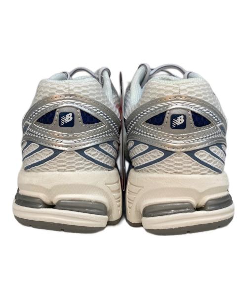 NEW BALANCE（ニューバランス）NEW BALANCE (ニューバランス) ローカットスニーカー シルバー サイズ:27.5の古着・服飾アイテム