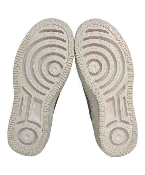 NIKE（ナイキ）NIKE (ナイキ) W AIR FORCE 1 PLT.AF.ORM LV8　DX3199-100　 ホワイト サイズ:25の古着・服飾アイテム