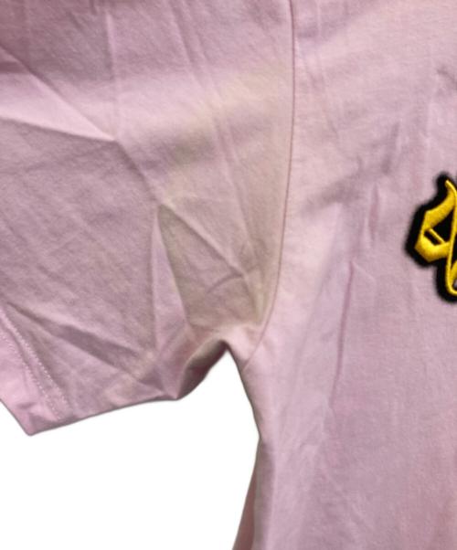 SUPREME（シュプリーム）SUPREME (シュプリーム) old english glow s/s top ピンク サイズ:Mの古着・服飾アイテム