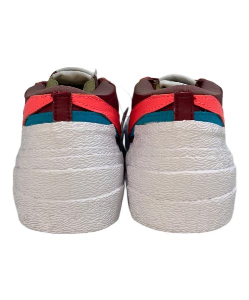 NIKE（ナイキ）NIKE (ナイキ) sacai (サカイ) KAWS (カウズ) Blazer Low レッド サイズ:28 未使用品の古着・服飾アイテム
