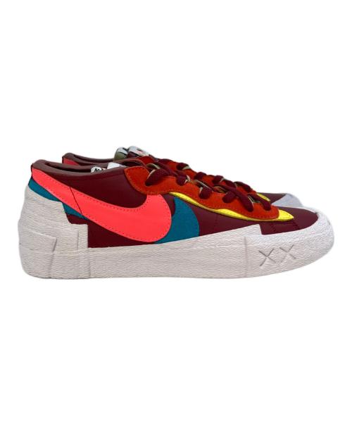 NIKE（ナイキ）NIKE (ナイキ) sacai (サカイ) KAWS (カウズ) Blazer Low レッド サイズ:28 未使用品の古着・服飾アイテム