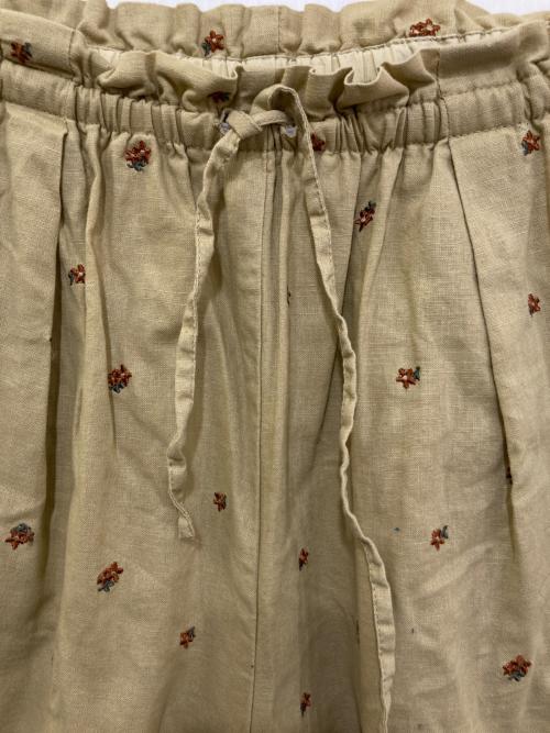 KAGURE（カグレ）KAGURE (カグレ) 小花刺繍イージーパンツ - ベージュ サイズ:FREEの古着・服飾アイテム