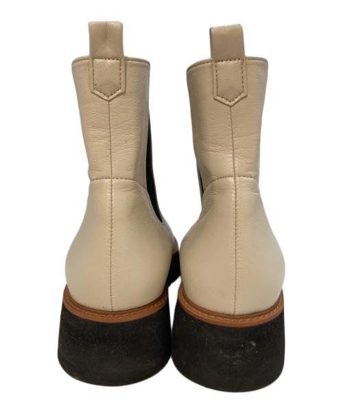 ourhome（アワホーム）ourhome (アワホーム) 雨の日も寒い日も履けるショートブーツ アイボリー サイズ:Lの古着・服飾アイテム