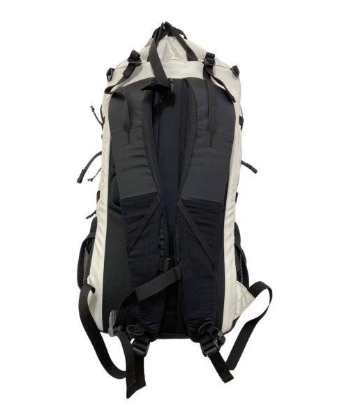 MILLET（ミレー）MILLET (ミレー) KHUMBU MC 28　MIS0792 ホワイトの古着・服飾アイテム