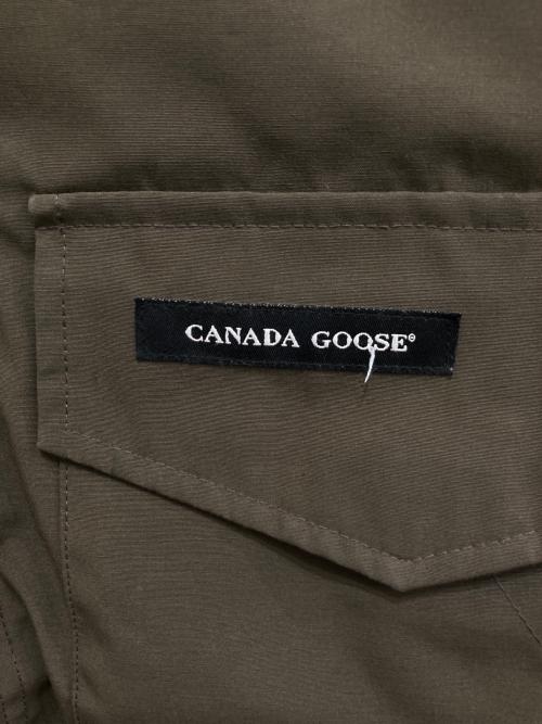 CANADA GOOSE（カナダグース）CANADA GOOSE (カナダグース) kamloopsダウンジャケット　4074JMB カーキ サイズ:Sの古着・服飾アイテム