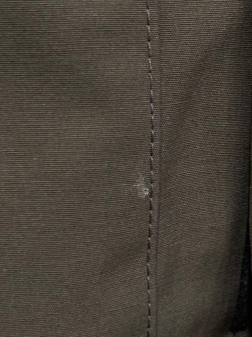 CANADA GOOSE（カナダグース）CANADA GOOSE (カナダグース) kamloopsダウンジャケット　4074JMB カーキ サイズ:Sの古着・服飾アイテム