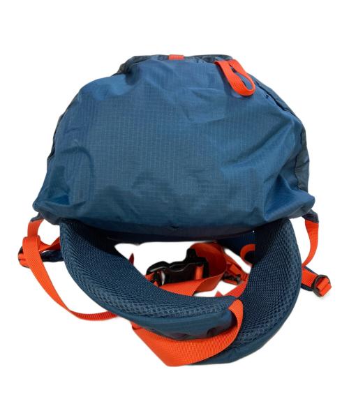 mont-bell（モンベル）mont-bell (モンベル) VERSALITE PACK 30 オレンジ×ネイビーの古着・服飾アイテム