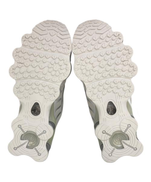 NIKE（ナイキ）NIKE (ナイキ) W SHOX TL PLATINUM TINT シルバー サイズ:28.5の古着・服飾アイテム