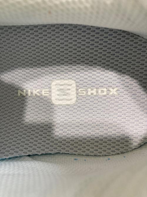 NIKE（ナイキ）NIKE (ナイキ) W SHOX TL PLATINUM TINT シルバー サイズ:28.5の古着・服飾アイテム