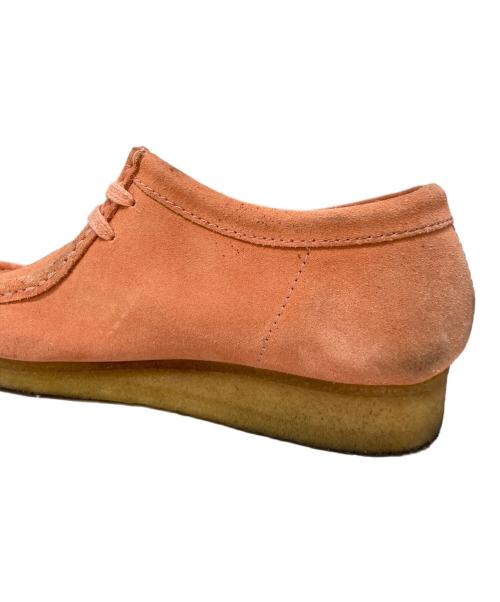 CLARKS（クラークス）CLARKS (クラークス) ワラビー ピンク サイズ:26.5の古着・服飾アイテム
