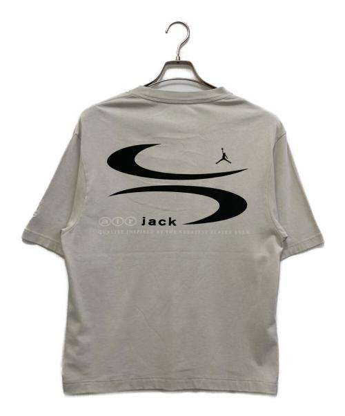JORDAN（ジョーダン）JORDAN (ジョーダン) Travis Scott (トラヴィススコット) M LOGO TEE LIGHT BONE　DZ5510-072 グレー サイズ:Sの古着・服飾アイテム
