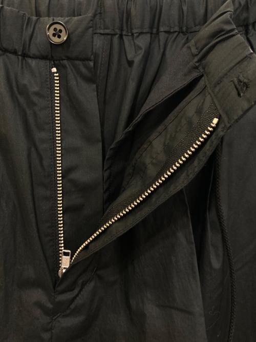 ARGUE（アーギュ）ARGUE (アーギュ) TURIL TYPEWRITER TRAINING PANTS ブラック サイズ:1の古着・服飾アイテム