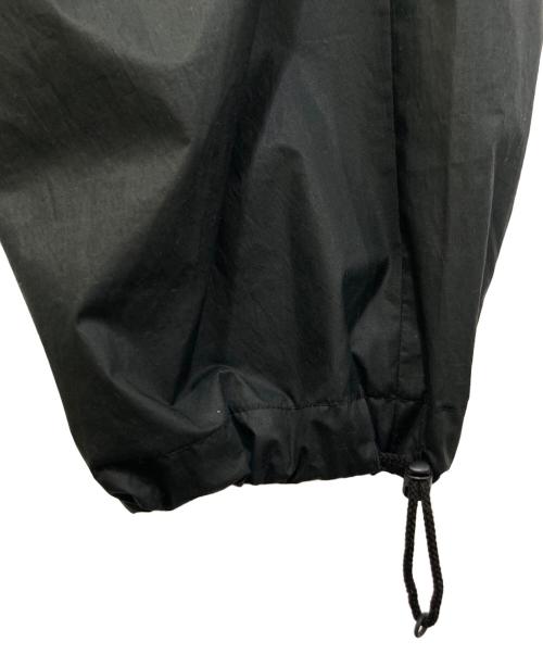 ARGUE（アーギュ）ARGUE (アーギュ) TURIL TYPEWRITER TRAINING PANTS ブラック サイズ:1の古着・服飾アイテム