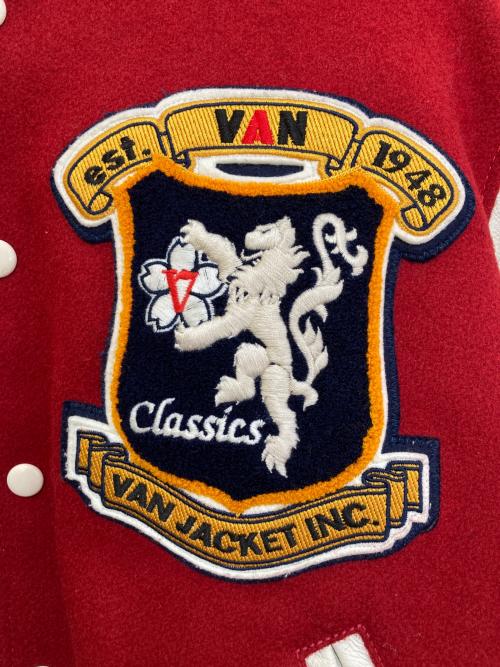 VAN（ヴァン）VAN (ヴァン) skookum (スクーカム) CUSTOM STADIUM JUMPER ホワイト×レッド サイズ:Mの古着・服飾アイテム