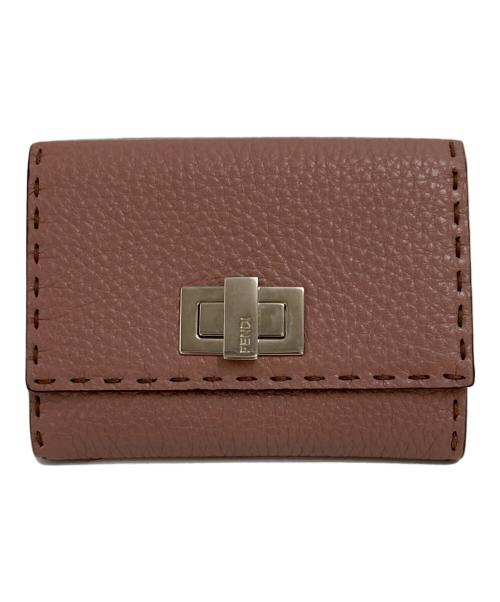 FENDI（フェンディ）FENDI (フェンディ) セレリア ピーカブー ウォレット 8M0359 ピンクの古着・服飾アイテム