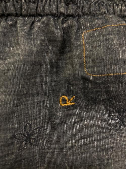 45R（フォーティファイブ・アール）45R (フォーティファイブ・アール) 綿麻ダンガリーカットワークペチパンツ グレー サイズ:★★の古着・服飾アイテム